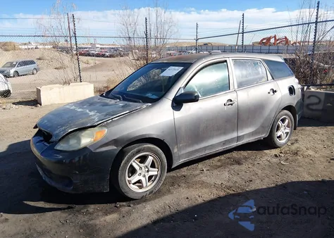 2005 Toyota Matrix z USA, uszkodzony, nr VIN 2T1KR32E75C348660